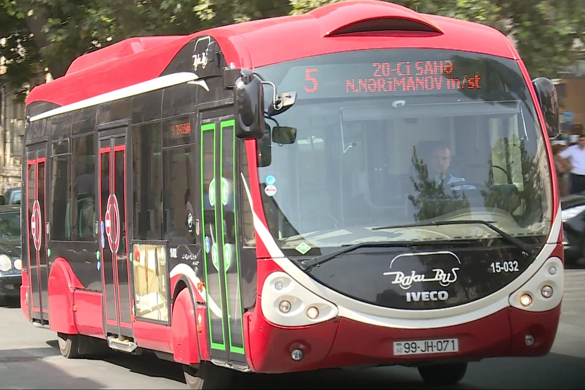 Sərnişinləri yolda qoyan avtobus sürücüsü işdən çıxarılıb