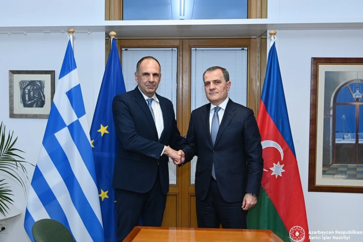 Ceyhun Bayramov yunanıstanlı həmkarı ilə enerji təhlükəsizliyi və regional əməkdaşlığı müzakirə edib