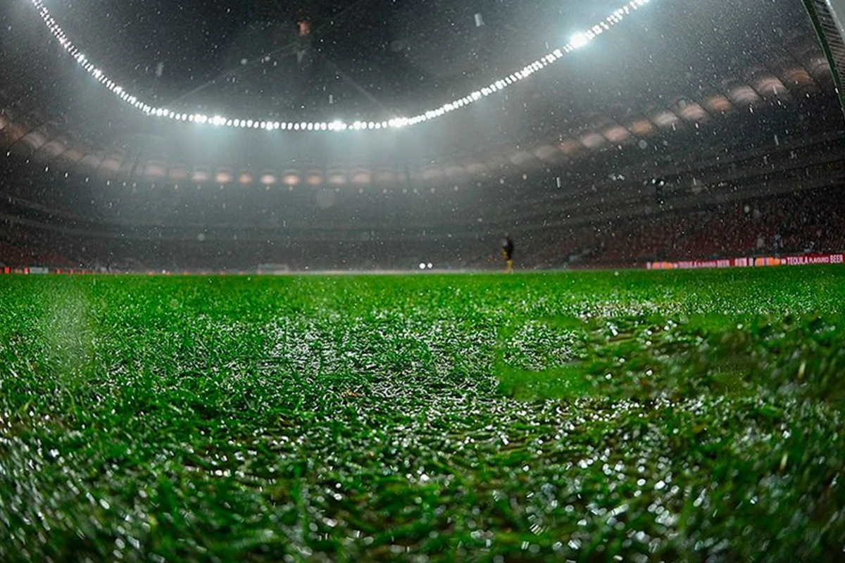 Braziliyalı futbolçu ildırım vurması nəticəsində ölüb