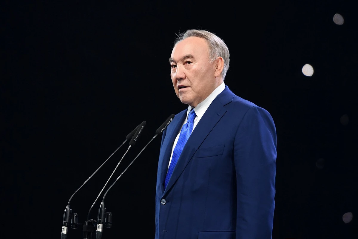 Назарбаев: Мир близок к ядерной катастрофе как никогда