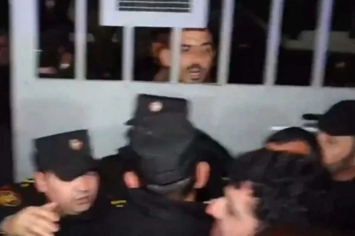 İrəvanda Azərbaycandan qayıdan hərbçilərin yaxınları ilə polislər arasında dava olub