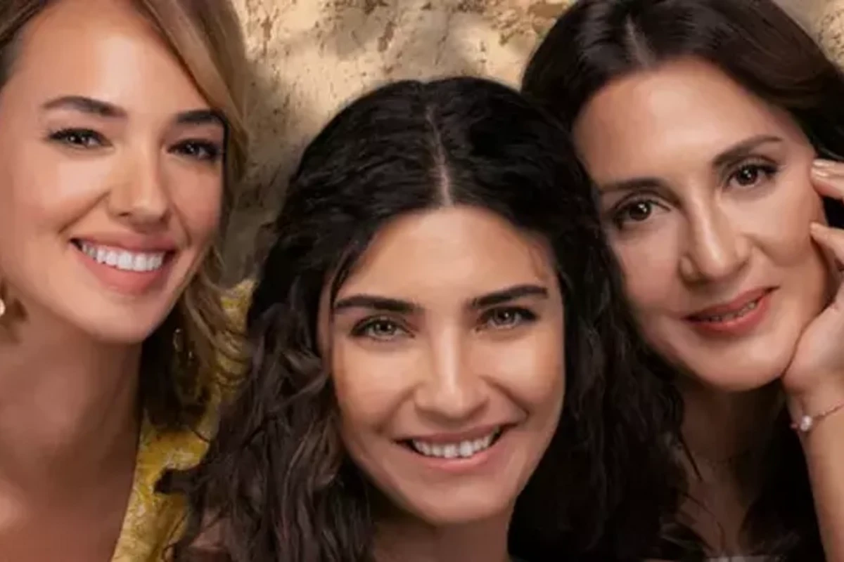 Bu serial 132 milyon saat izlənildi - FOTO