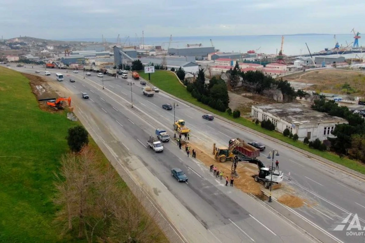 Bakının 8 Noyabr prospektinin bir hissəsi təmir olunur - FOTO/VİDEO