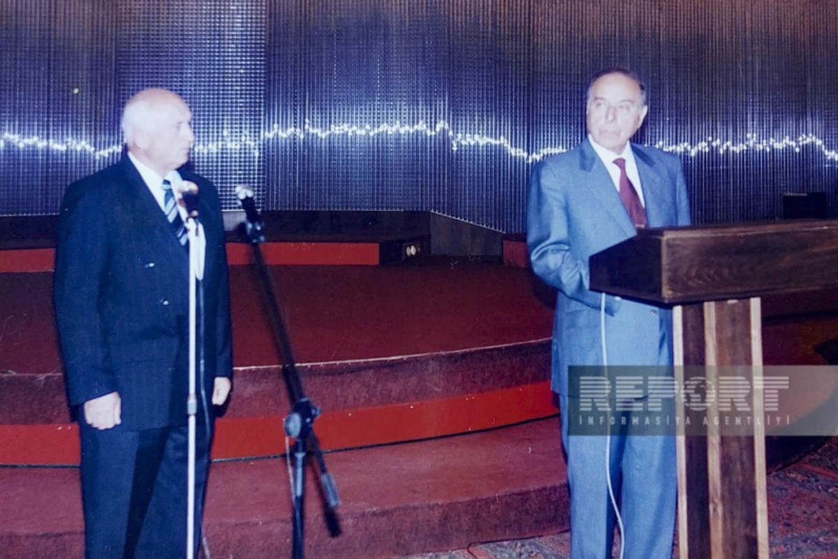 Heydər Əliyev Ukraynanı böhrandan necə xilas edib? - KEÇMİŞ SƏFİR DANIŞIR - FOTO