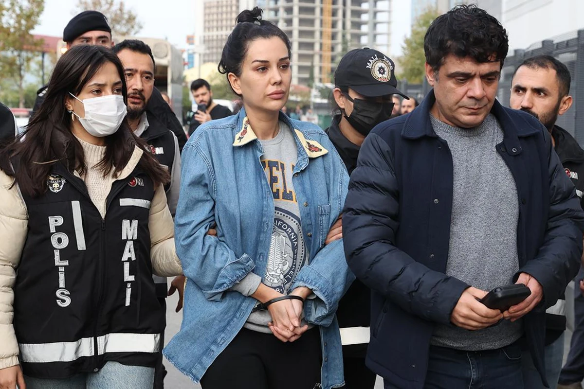 Həbsdə olan Dilan Polat: Gərək o paylaşımları etməzdim, çox peşmanam - FOTO