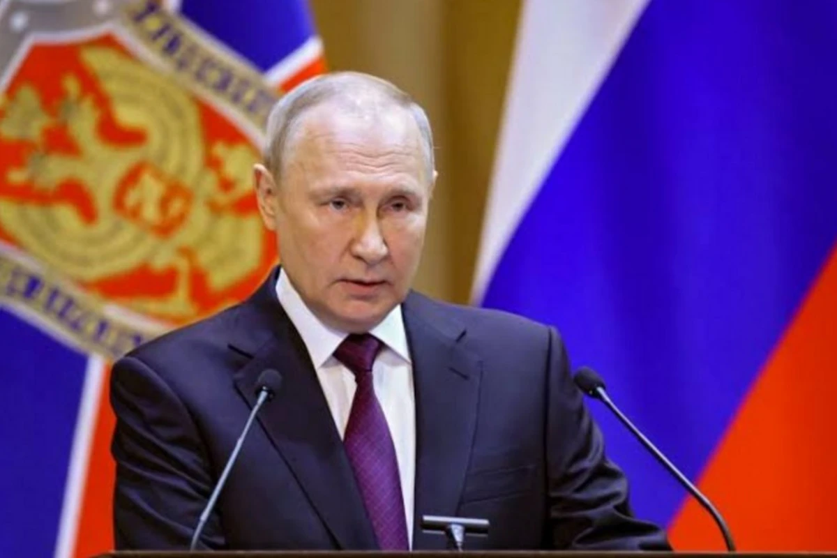 Putin Prezident seçkilərində iştirakla bağlı sənədləri MSK-ya təqdim edib