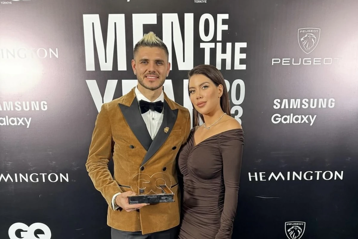 Mauro İkardi Türkiyədə “ilin futbolçusu” seçildi - FOTO/VİDEO Mauro İkardi Türkiyədə “ilin futbolçusu” seçildi - FOTO/VİDEO