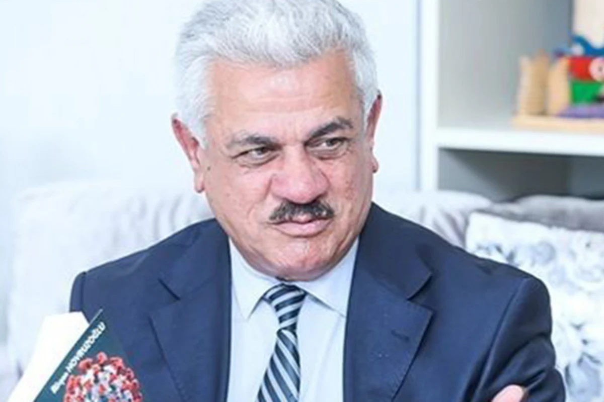 Azərbaycanda professor məhkəmə zalında həbs edildi