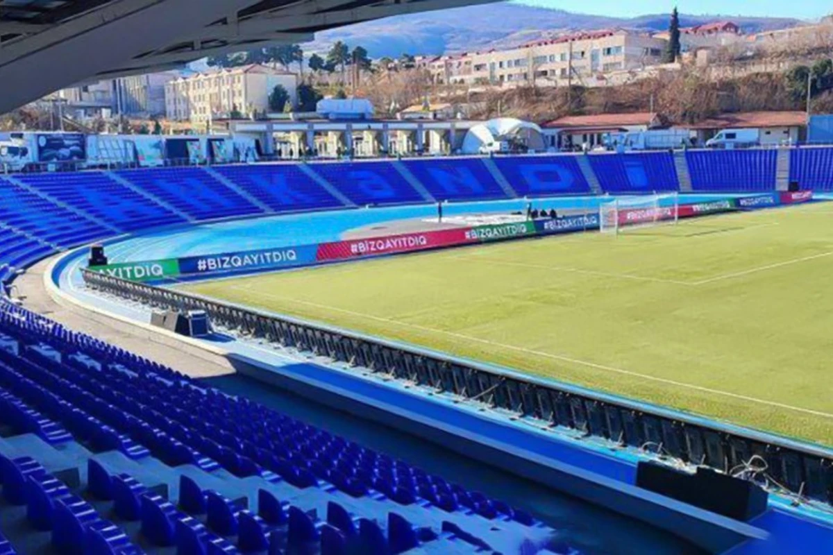 Xankəndi stadionu işıqlandırıldı, lövhələr quraşdırıldı - FOTO