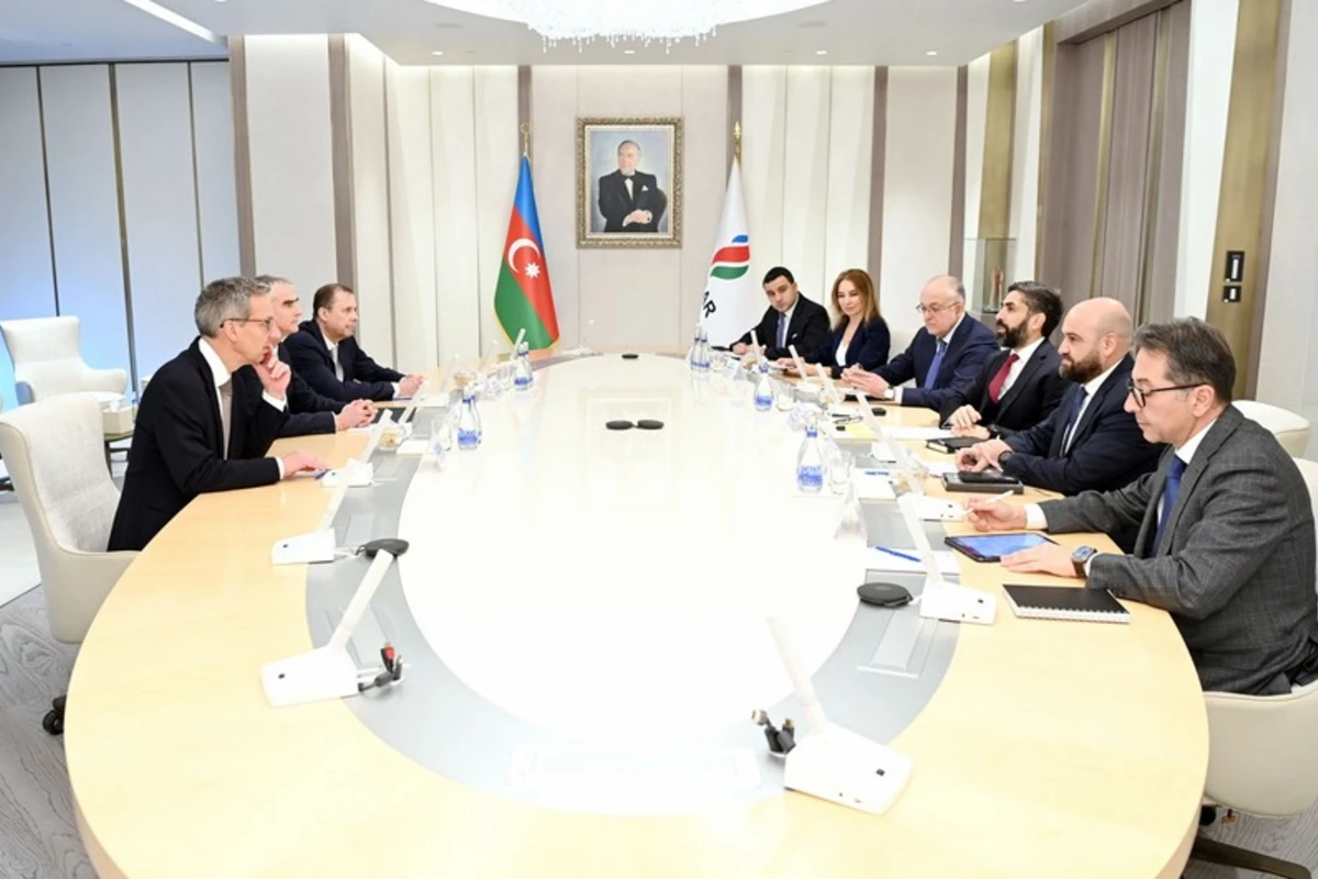 SOCAR və “TotalEnergies” yaşıl enerji sahəsində əməkdaşlığı müzakirə edib - FOTO