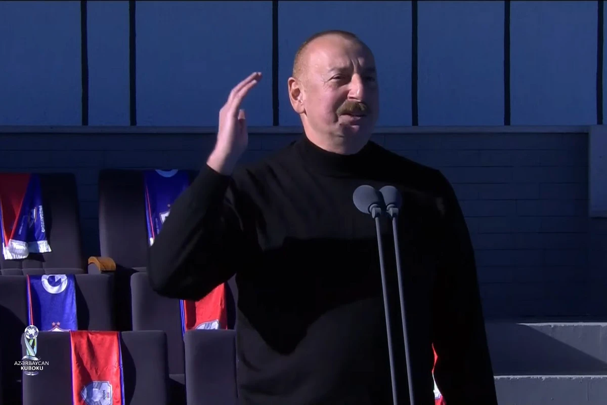 Prezident: Biz, şanlı Azərbaycan Ordusu dünyaya sübut etdik ki, bu torpaqların sahibləri bizik - Azərbaycan xalqıdır Prezident: Biz, şanlı Azərbaycan Ordusu dünyaya sübut etdik ki, bu torpaqların sahibləri bizik - Azərbaycan xalqıdır
