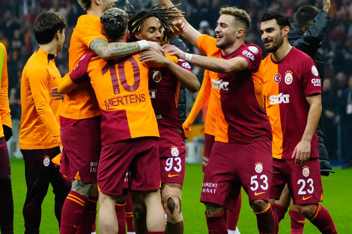 Qalatasaray Kerem, Zaha və İkardi ilə SOCAR Türkiyeni təbrik etdi - VİDEO