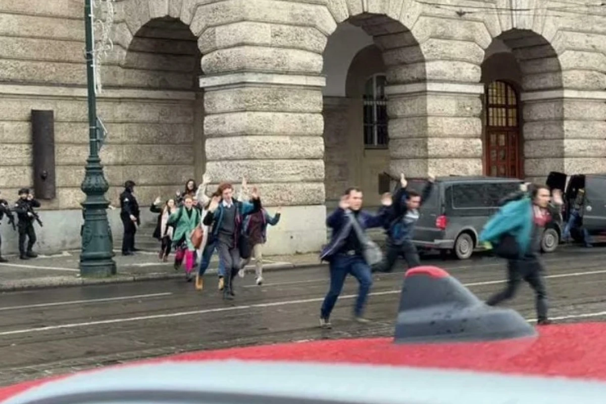 Çexiya universitetində qətliam - Çoxsaylı ölən və yaralılar var - FOTO