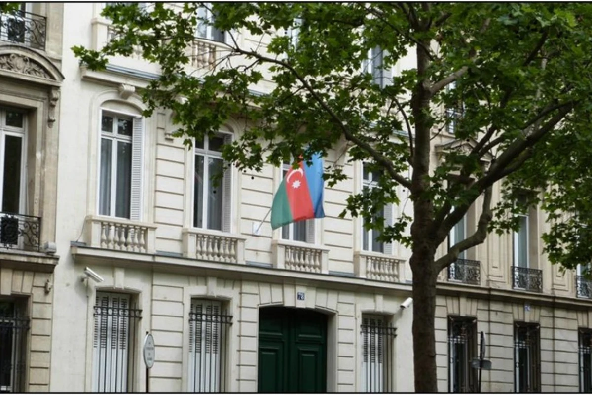 Səfirlik Fransada yaşayan Azərbaycan vətəndaşlarına çağırış edib