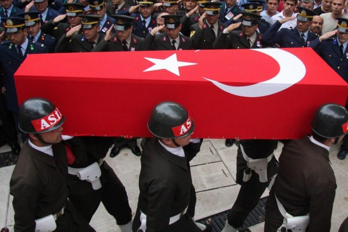 Türkiyənin altı hərbçisi şəhid olub Türkiyənin altı hərbçisi şəhid olub