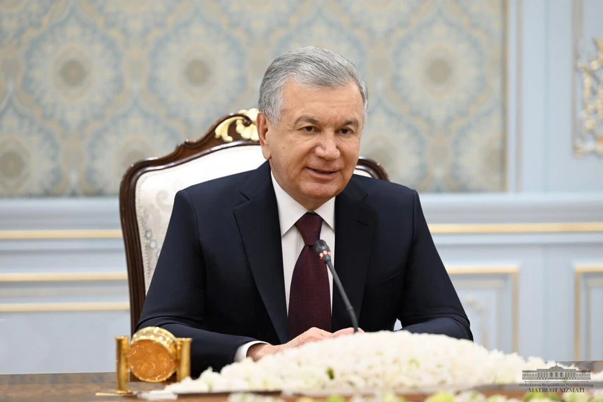 Шавкат Мирзиеев поздравил Президента Ильхама Алиева с днем ​​рождения
