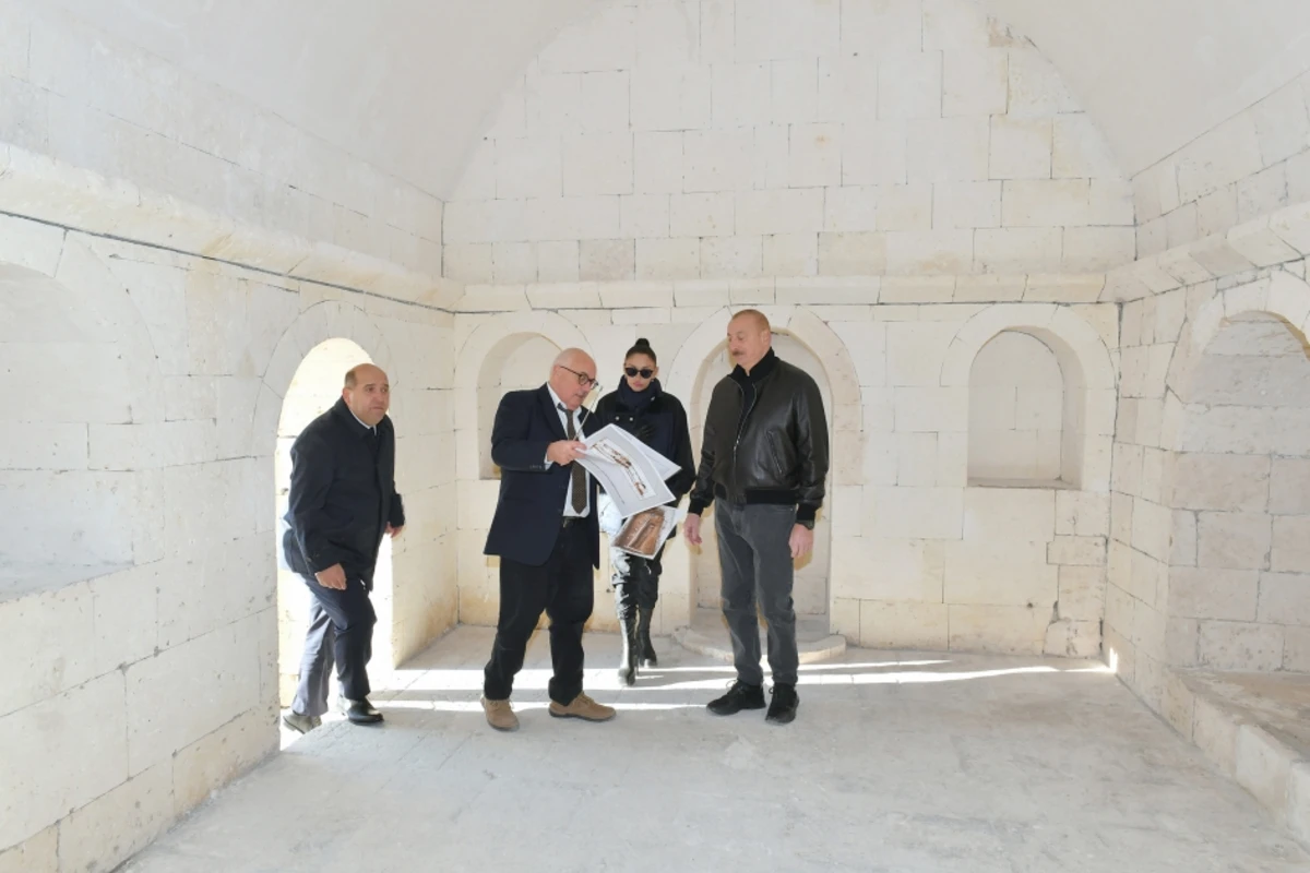 İlham Əliyev və Mehriban Əliyeva Ağdamda “İmarət” Kompleksində təmir-bərpa işləri ilə tanış olublar - FOTO