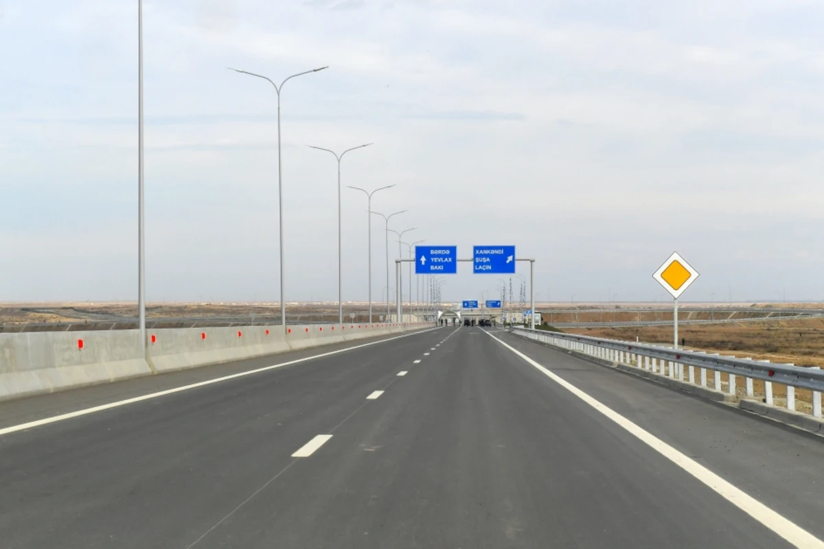Uzunluğu 44,5 kilometr olan Bərdə-Ağdam avtomobil yolu istifadəyə verilib - FOTO