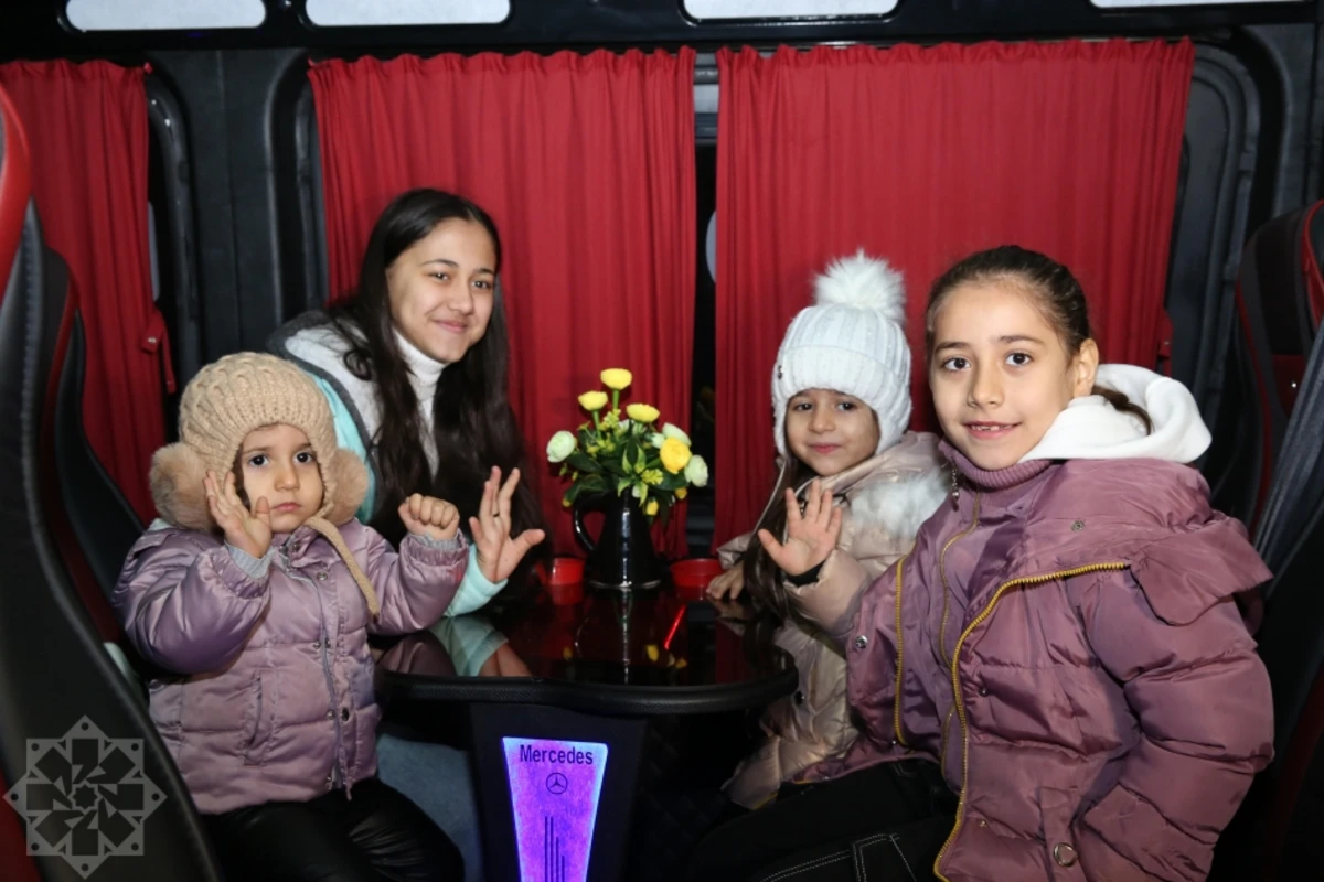 Bakıdan çıxan növbəti köç karvanı Zabux kəndinə çatıb - YENİLƏNİB Bakıdan çıxan növbəti köç karvanı Zabux kəndinə çatıb - YENİLƏNİB