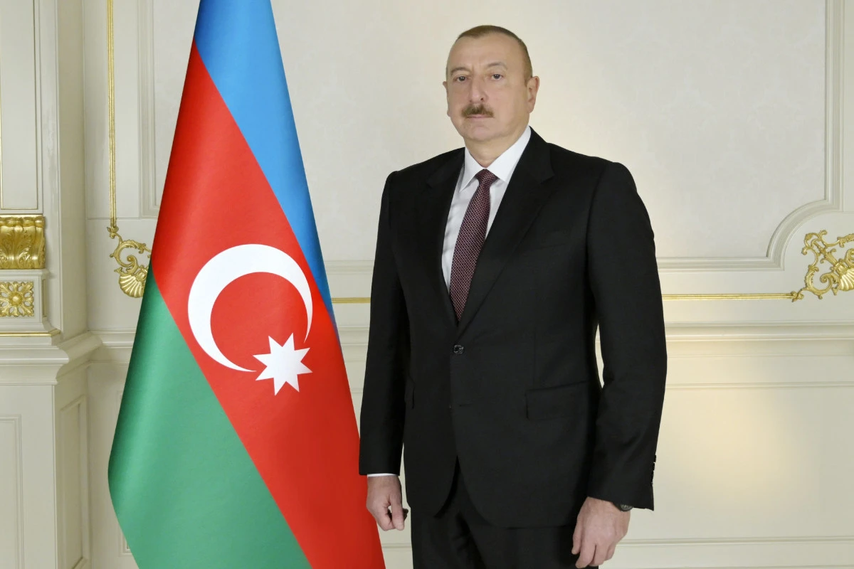 Экс-глава и главный исполнительный директор компании ЛУКОЙЛ поздравили Президента Ильхама Алиева