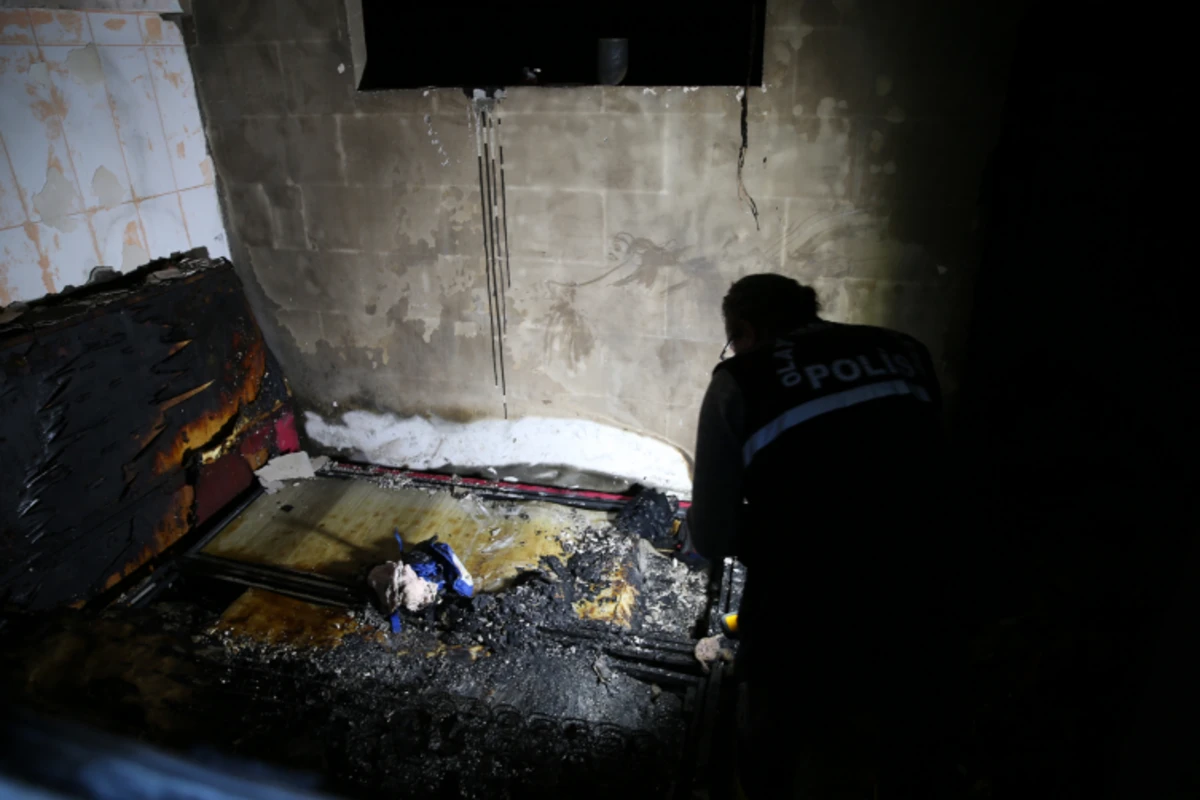 Elektrik qızdırıcılı yorğan alışdı - Körpə öldü, anası və qardaşı ağır yaralandı - FOTO