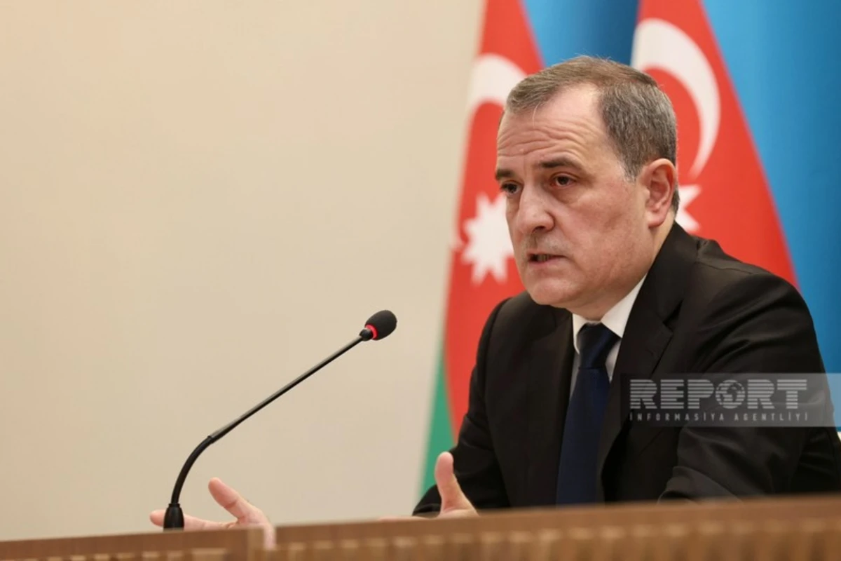 Байрамов: Срок пребывания российского контингента в Карабахе указан в трехстороннем заявлении