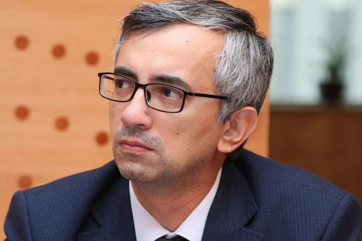 Fuad Hüseynəliyev: “Azərbaycanın Ermənistanla dialoq üçün vasitəçilərə ehtiyacı yoxdur” - VİDEO