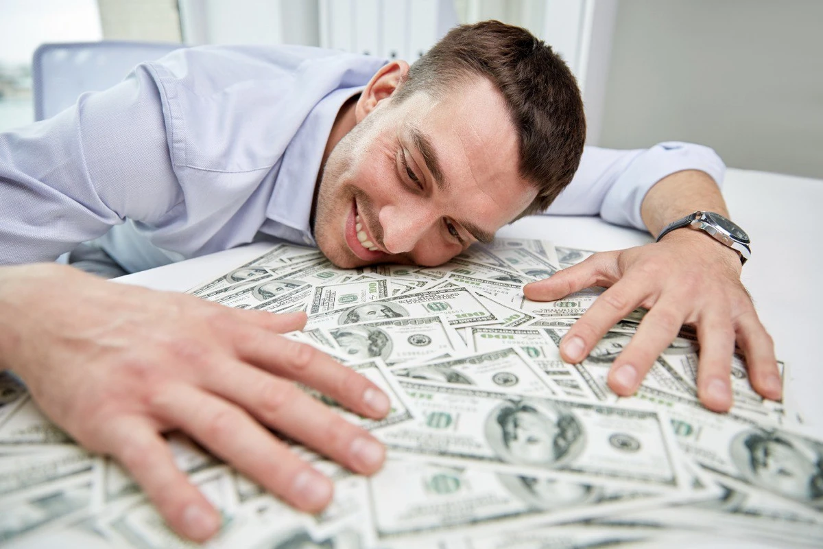 Какие знаки зодиака утонут в море денег в январе
