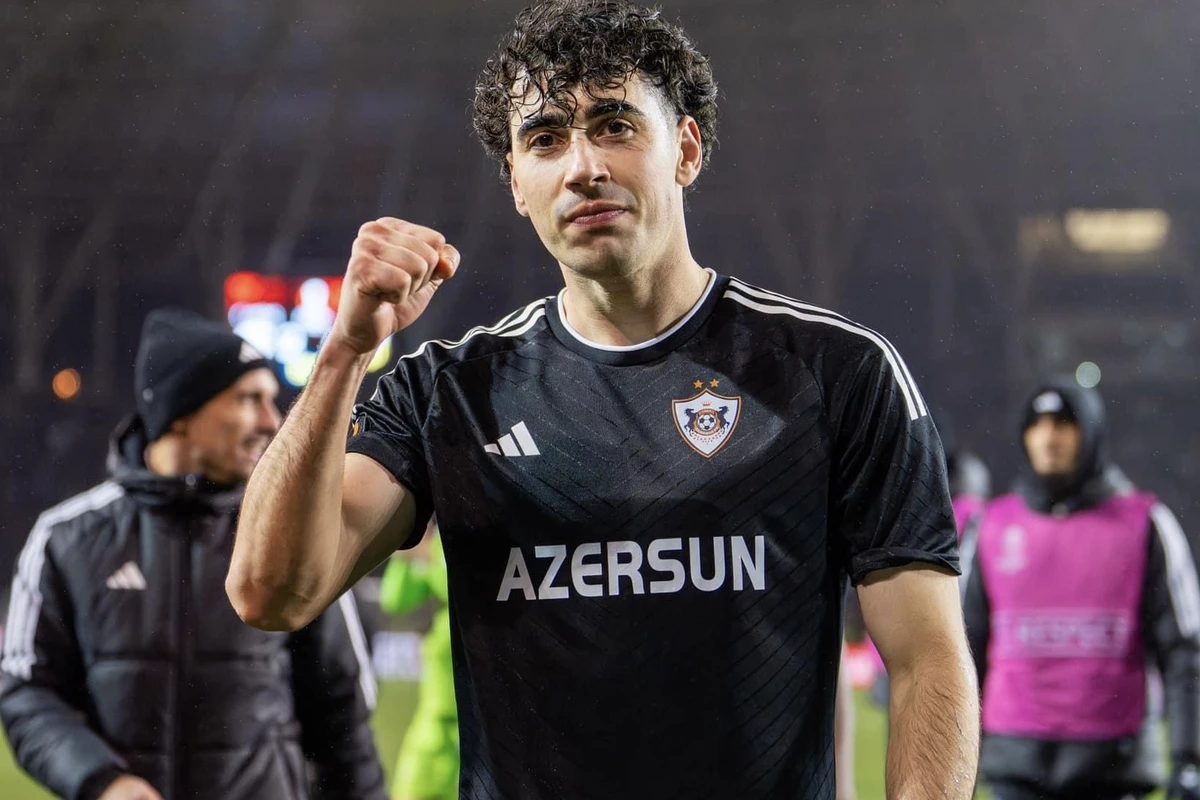 Bəhlul Mustafazadə Azərbaycanda ilin futbolçusu seçildi Bəhlul Mustafazadə Azərbaycanda ilin futbolçusu seçildi