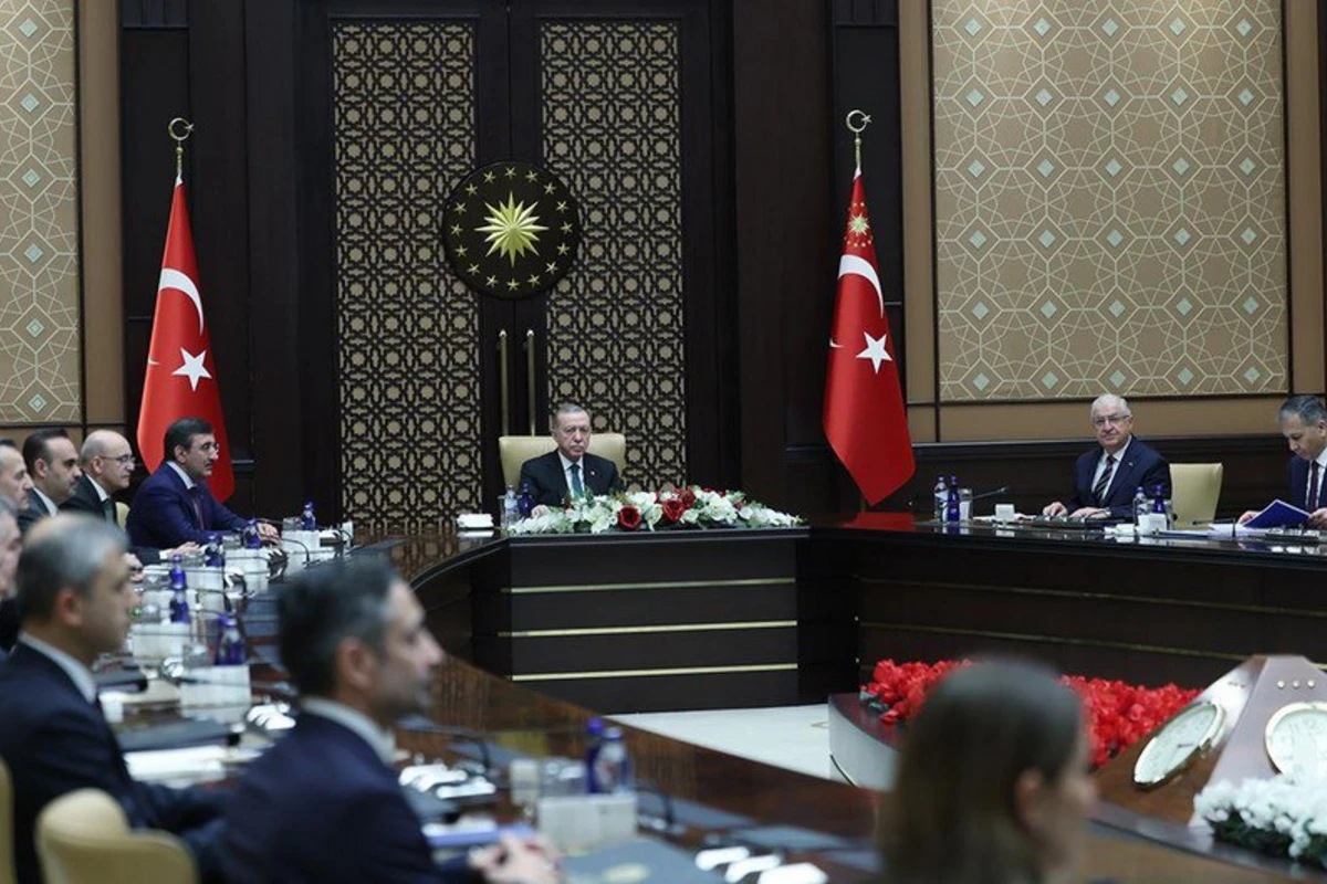 Ərdoğan Müdafiə Sənayesi İcraiyyə Komitəsinin iclasını keçirir