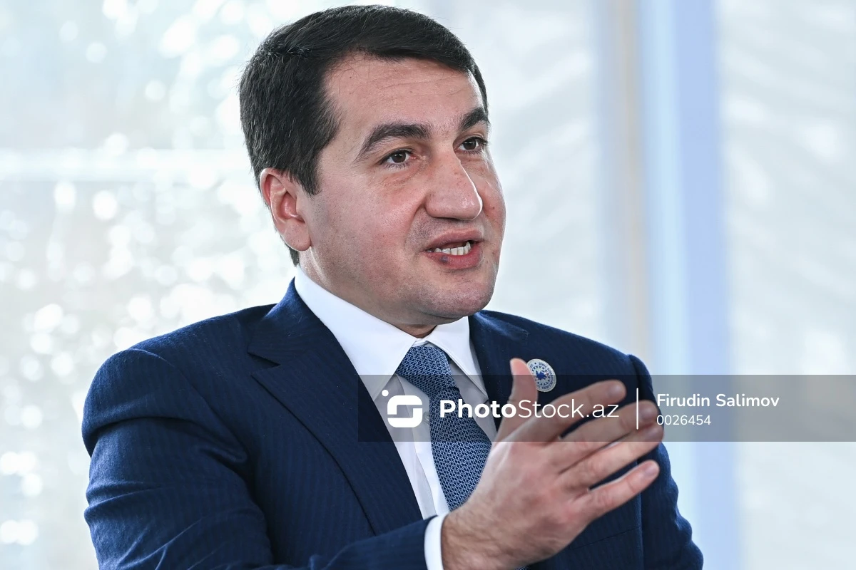 Hikmət Hacıyev: Bu gün sülh sazişinin mətni üzərində iş birbaşa Bakı ilə İrəvan arasında aparılır Hikmət Hacıyev: Bu gün sülh sazişinin mətni üzərində iş birbaşa Bakı ilə İrəvan arasında aparılır