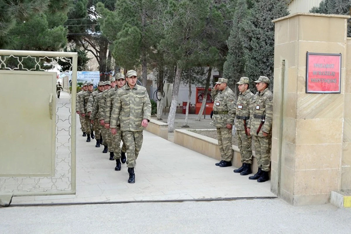 Azərbaycan Ordusunun bir qrup hərbçisi ehtiyata buraxılıb - FOTO/VİDEO
