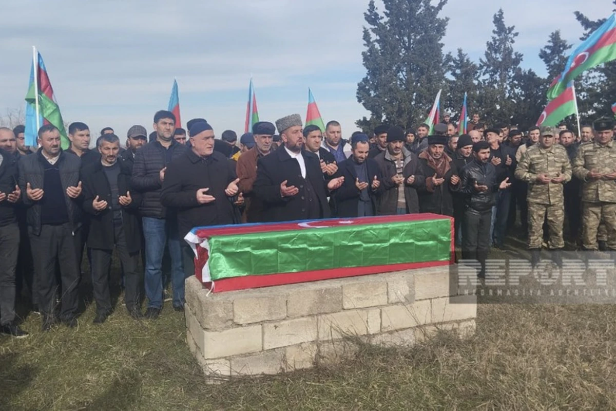 Laçında avtomobil qəzasında həlak olan hərbçimiz Xaçmazda dəfn edildi - FOTO - YENİLƏNİB