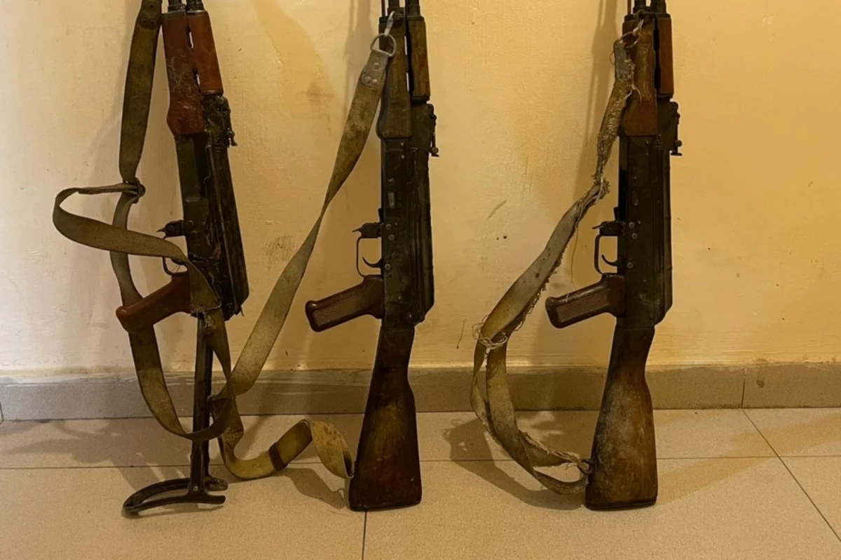 Xankəndidə pulemyot və avtomat silahları aşkarlanıb Xankəndidə pulemyot və avtomat silahları aşkarlanıb