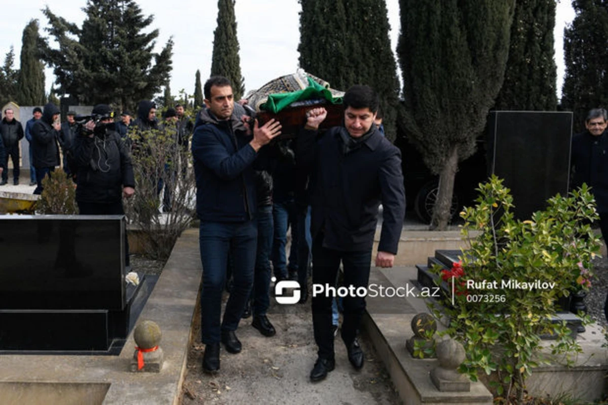 Əməkdar artist Gülbahar Şükürlü dəfn edilib - YENİLƏNİB - FOTO