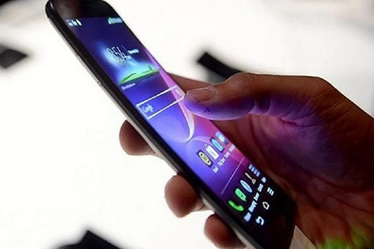 Elana aldanaraq dələduzluğun qurbanı oldu - VİDEO