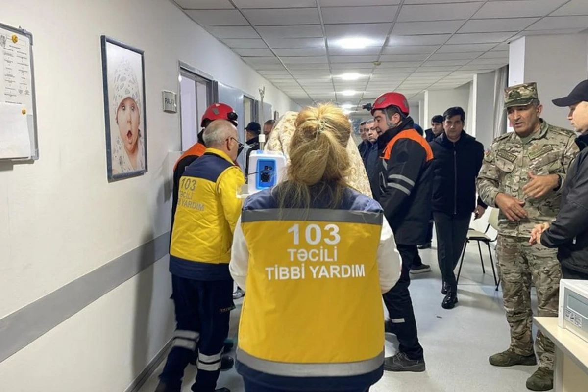 TƏBİB: Perinatal Mərkəzdəki yanğında bir nəfər tüstüdən zəhərlənib - FOTO