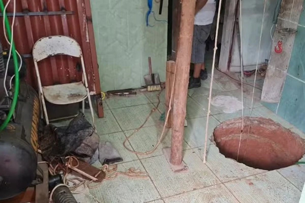 Yuxuda evinin altında xəzinə olduğunu görən 71 yaşlı təqaüdçü qazdığı quyuda öldü - FOTO Yuxuda evinin altında xəzinə olduğunu görən 71 yaşlı təqaüdçü qazdığı quyuda öldü - FOTO