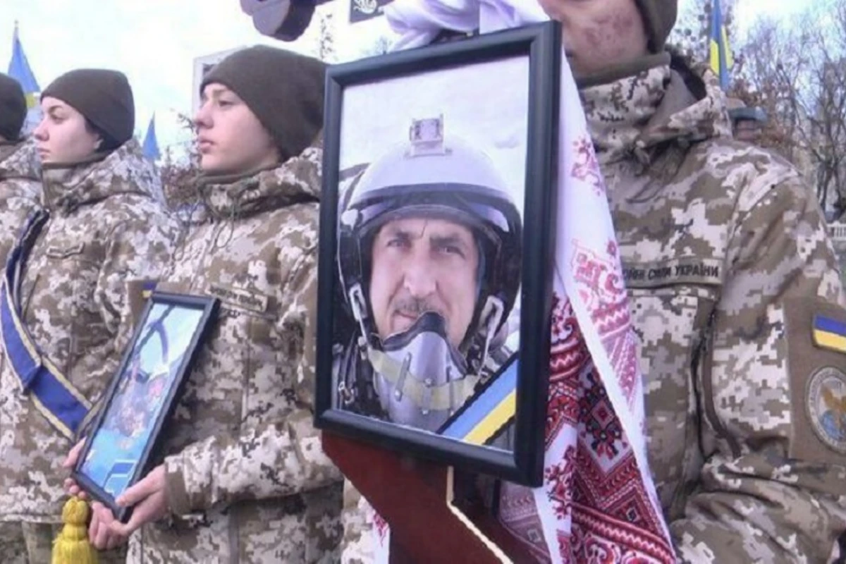Ukrayna ən təcrübəli pilotlarından birini itirdiyini təsdiqlədi
