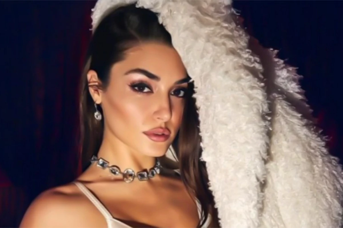 Hande Erçeldən ETİRAZ: Məni rahat buraxın - VİDEO