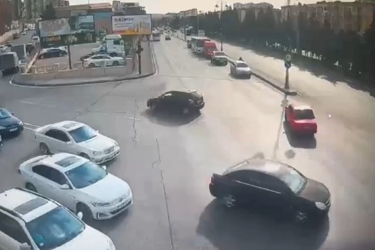 В Баку задержан автохулиган-наркоман - ВИДЕО