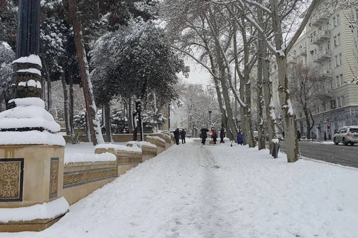 Sabah anomal hava olacaq, Bakıya qar yağacaq