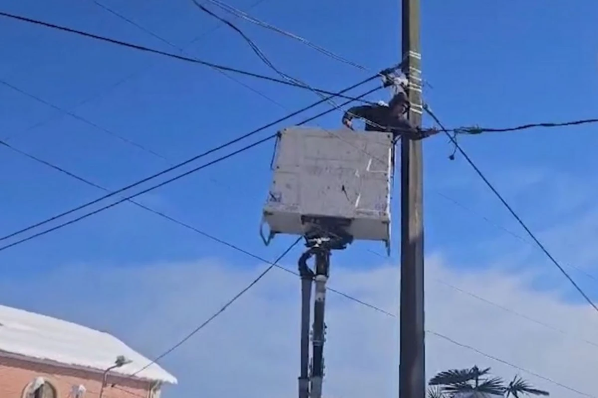 “Azərişıq”: “Cənub rayonlarının mərkəzlərində elektrik enerjisinin verilişi bərpa edilib” - VİDEO