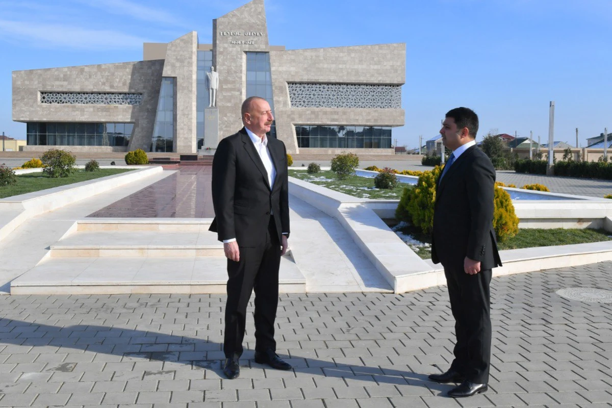 İlham Əliyev Neftçala rayonuna səfər edib - FOTO
