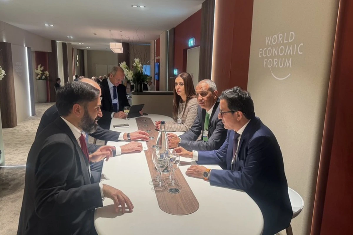 Rövşən Nəcəf ADNOC ilə Abşeron layihəsinin tammiqyaslı inkişafını müzakirə edib - FOTO