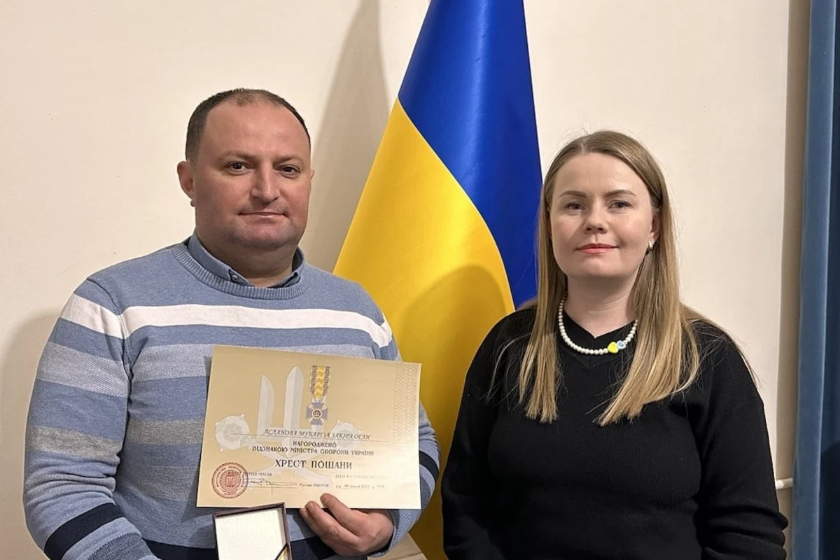 Спецкор Baku TV награжден медалью Крест почета Украины - ФОТО