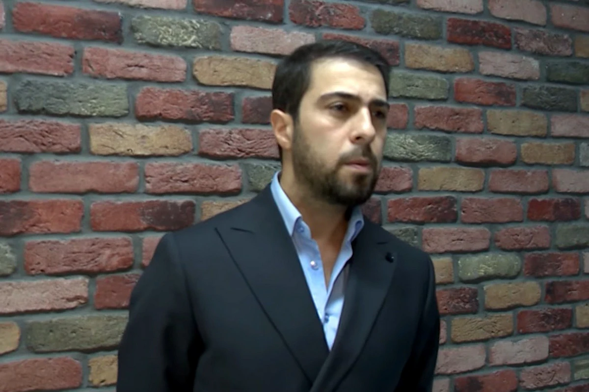 Aygünlə küsülü olduğu vaxtlardan danışan Namiq: Xaricdə səhnə alırdıq - VİDEO
