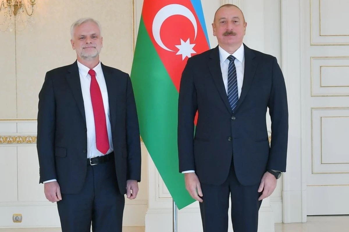 İlham Əliyev ABŞ-ın ölkəmizdə yeni təyin olunmuş səfirinin etimadnaməsini qəbul edib - FOTO - YENİLƏNİB
