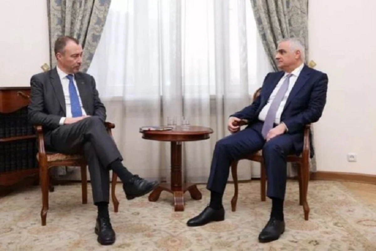 Ermənistan rəsmisi Aİ-nin xüsusi nümayəndəsi ilə Azərbaycanla sərhədin delimitasiyasını müzakirə edib