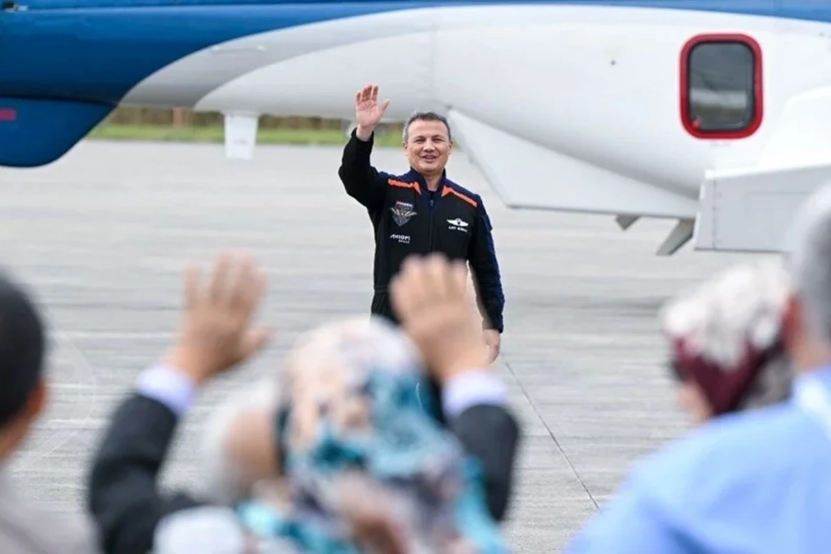 Турция впервые отправила своего астронавта в космос - ВИДЕО